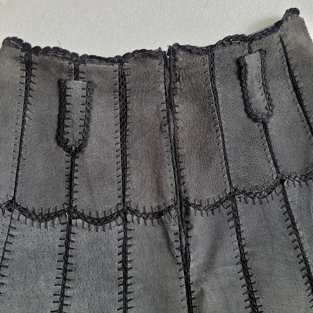 Vintage Suede Patchwork Miniskirt Crochet Lace Trim 70s Boho Black 38 EU Small - Picture 8 of 15